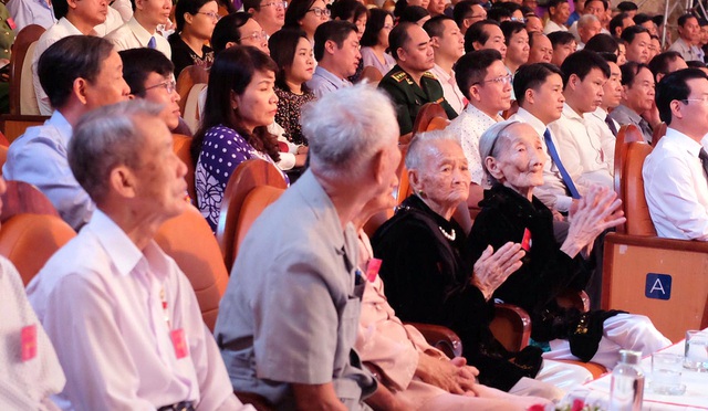 Truyền hình trực tuyến: Lễ trao 73 Bằng Tổ quốc ghi công tại Quảng Nam!